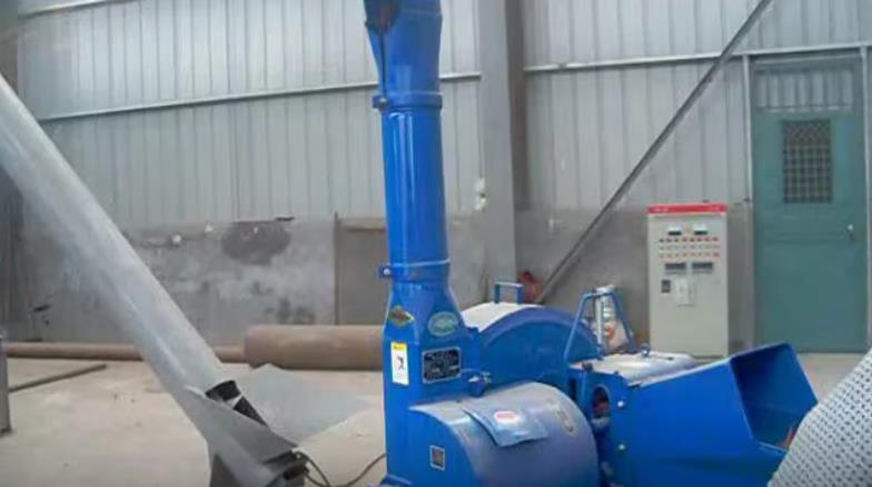 樹(shù)皮粉碎加工生物炭,解決環(huán)境污染